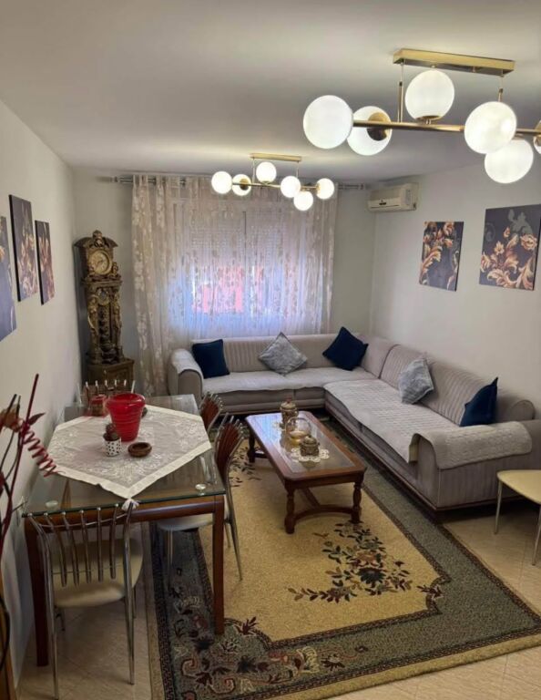 Qera | Apartament 2 + 1 | Xhamlliku | 550 €/muaj