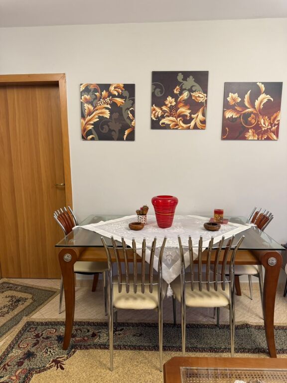 Apartament 2+1 per qera Xhamllik