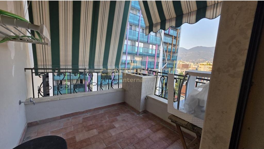 Apartament 2+1+ Post Parkimi Per Qera tek Air Albania