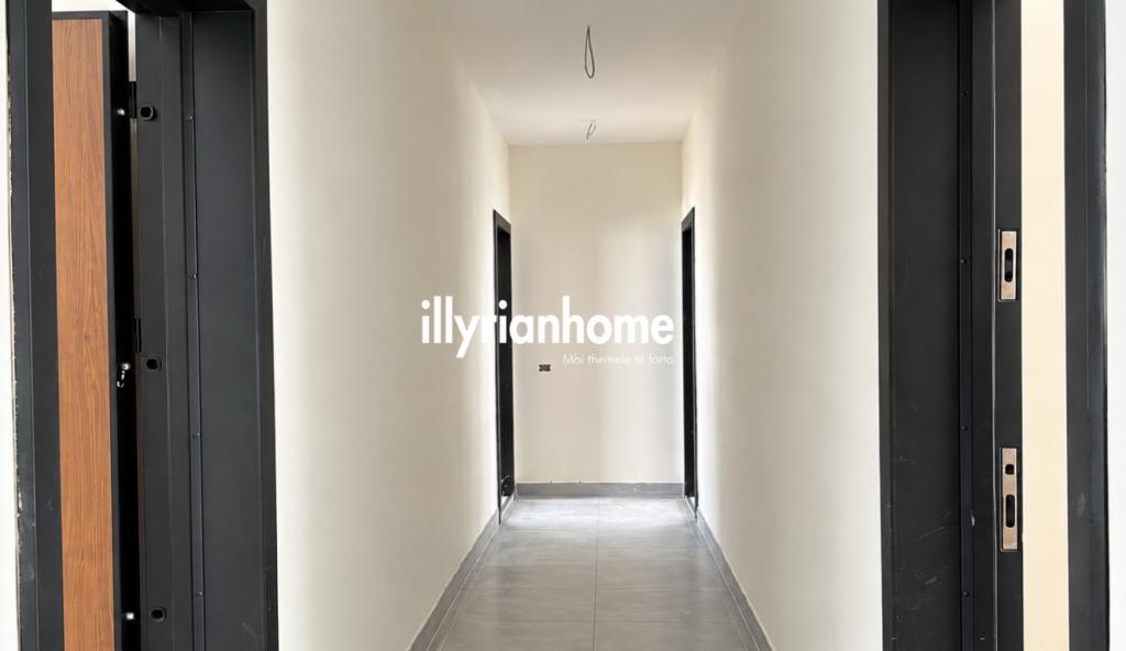 Ekskluzive Shitet Apartament 1+1 me Ballkon në Univers City, Tiranë.