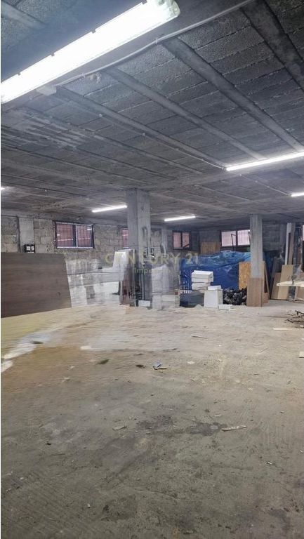 Shop for Rent on Jordan Misja Street – 150 m²IMP151503