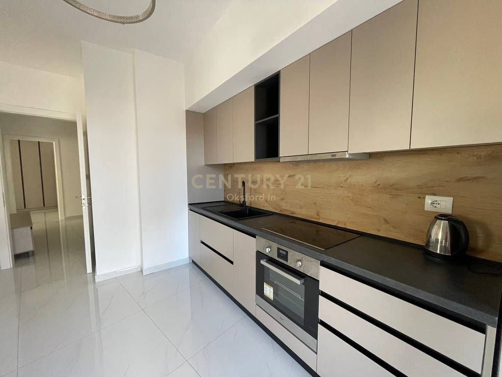 Apartament 2+1+2 për Shitje në Shëngjin