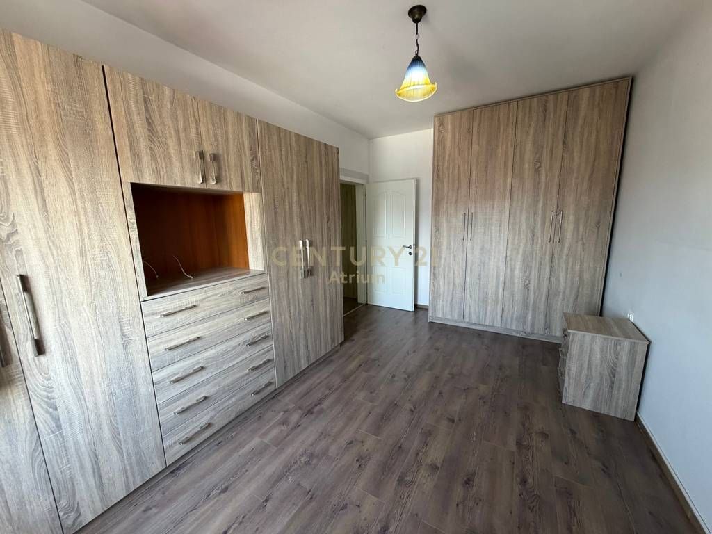 SHITET APARTAMEN 2+1+DEPO NE DON BOSKO !!! 200,000 € 18,500,000 Lekë