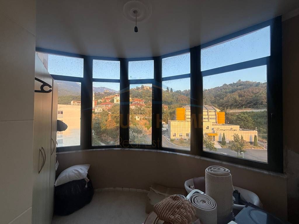 shitet apartament i tipologjise 2+1+ depo, fresk tirane