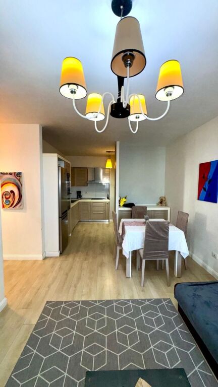 SHITET: Apartament 2+1 📍Kompleksi "KONTAKT" 21 Dhjetori,