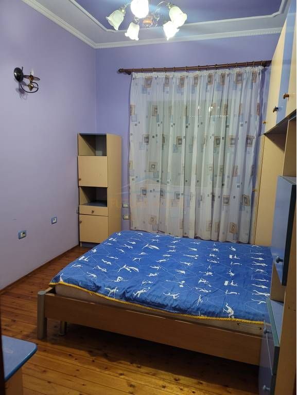 Qira,Apartament 3+1,Rruga Kongresi i Manastirit,Kinostudio,Tiranë.
