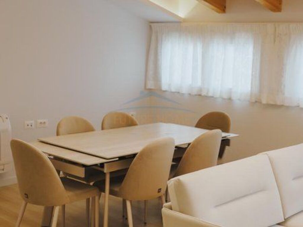 Shitet, Apartament 2+1+2, Sheshi Willson , Tirane
