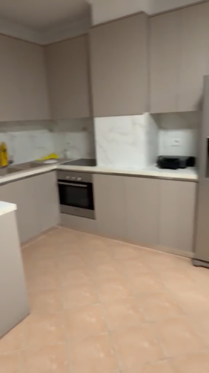 🌇2+1 apartment for sale near Barleti University🗝️