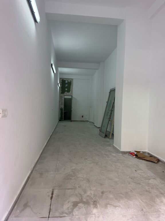 Jepet me qera Ambjent Biznesi ne Durres