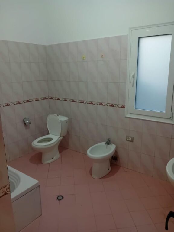 Qera | Shtëpi private 2 + 1+Bllk | Babrru | 300 €/muaj