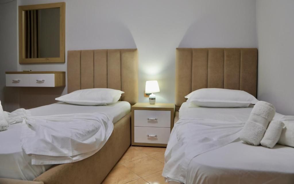 SHITET Apartament luksoz  2+1  PLAZHI GOLEM