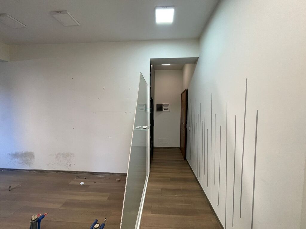 Office for rent on Kavaja Street