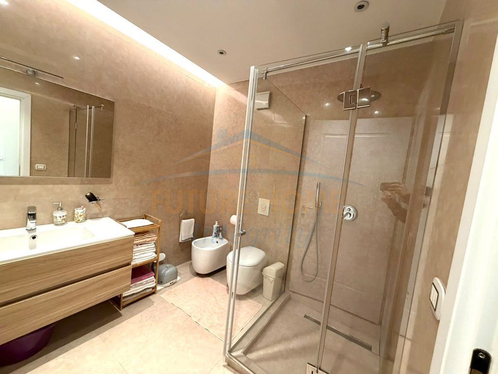 Shitet, Apartament 2+1+2+Depo, Rezidenca Ambasador 2, Tiranë
