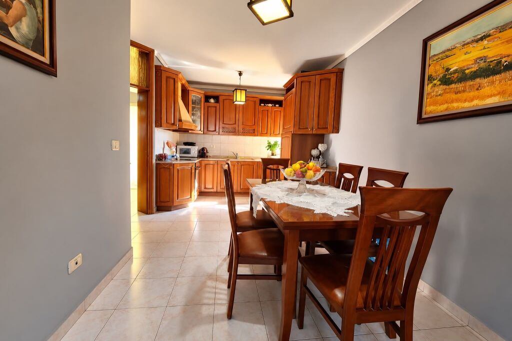 2+1 Apartment for Sale on Dibra Street. ID 5773