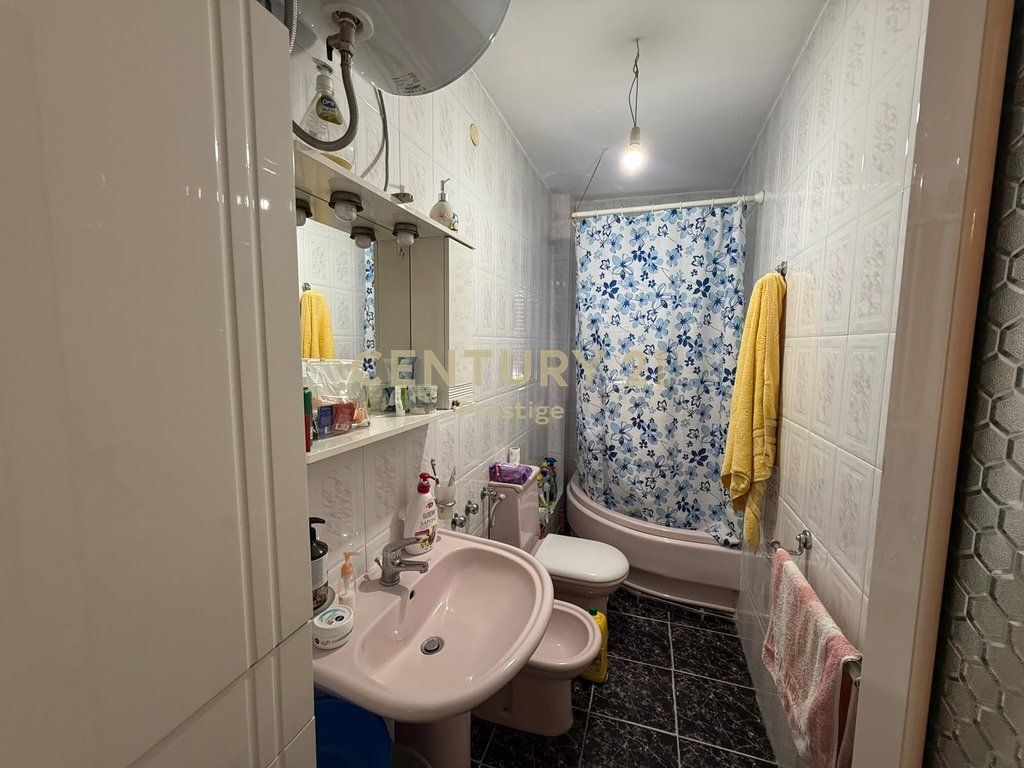 JEPET ME QIRA APARTAMENT 2+1 I VENDOSUR TEK "RRUGA FORTUZI!prestige151558"