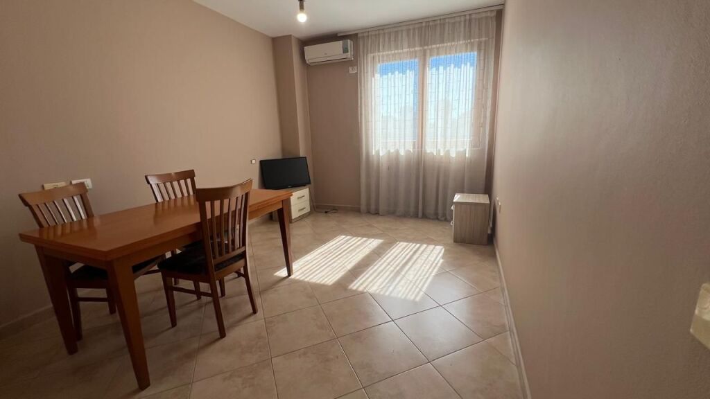 JEPET ME QIRA AMBIENT ZYRE – BULEVARDI ZOGU I