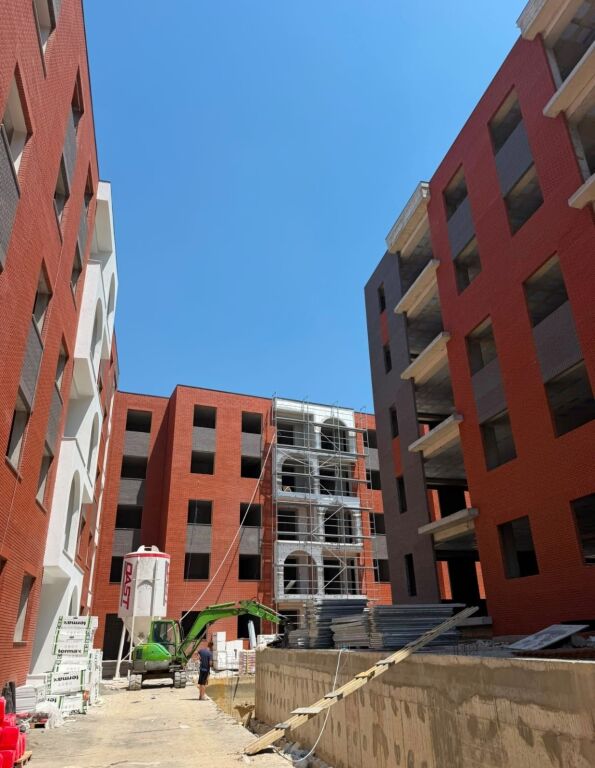 🔥 OKAZION NË SHITJE | APARTAMENT 2+1 – LAKESIDE RESIDENCE