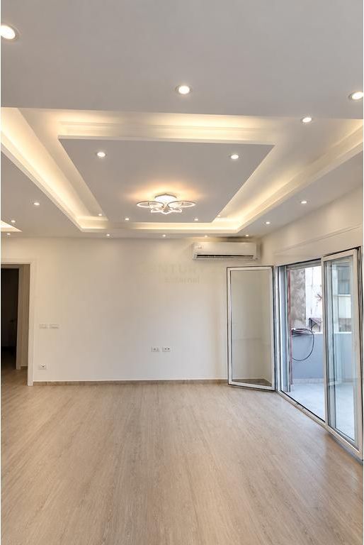 Rruga E Kosovareve - Jepet Zyre E Investuar 110m2 3 Ambjente Pune