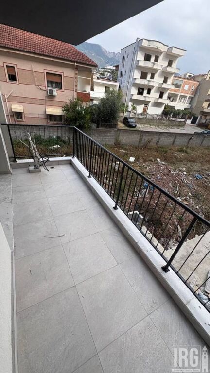 APARTMENT 2+1+2+PARKING IN PORCELAIN.