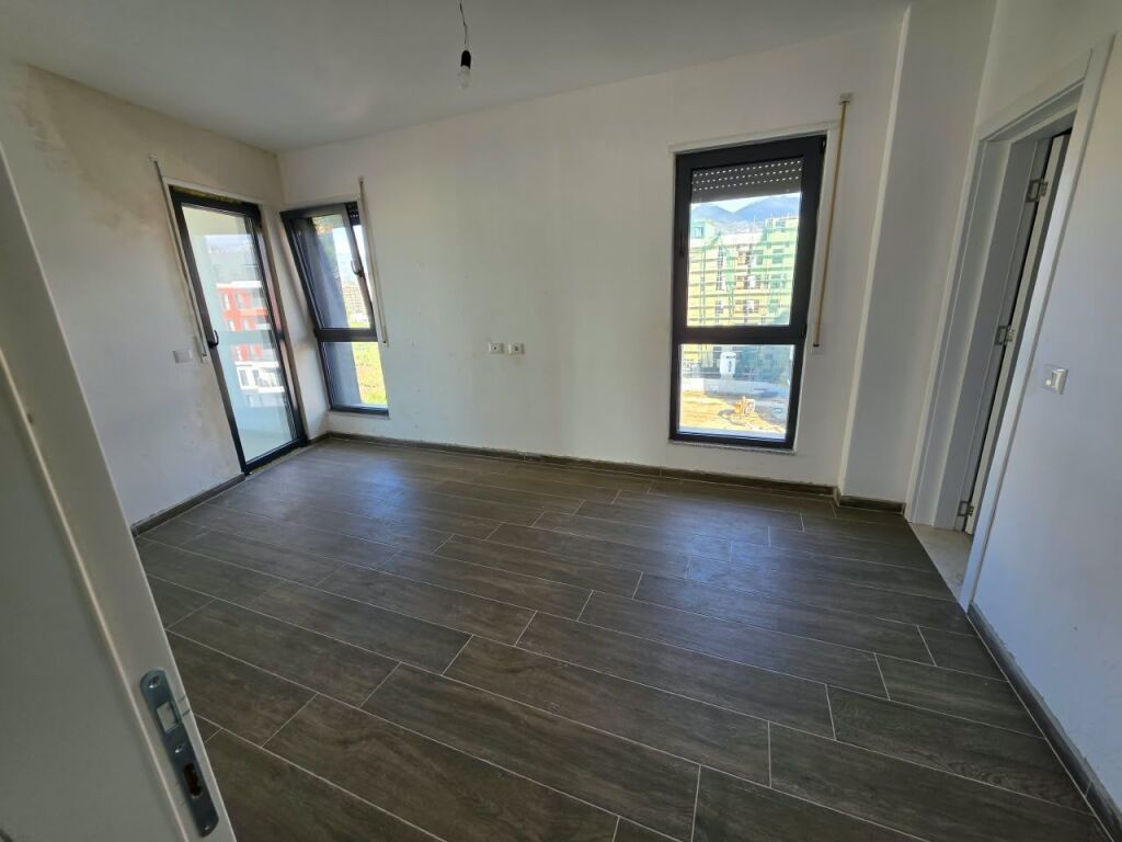 🏡 JEPET ME QIRA APARTAMENT 2+1+2 – BULEVARDI I RI  📍 Adresa: Në kryqëzimin e Bulevardit të Ri me Rrugën “Jordan Misja”