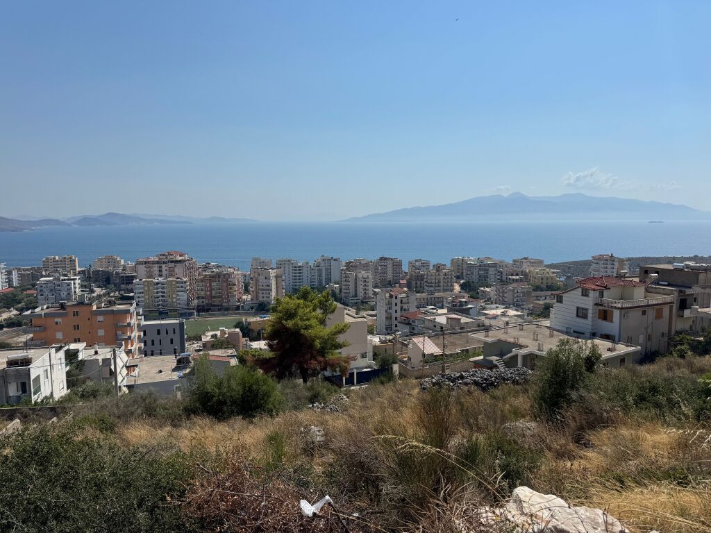 Land for sale Sarandë! 682m2