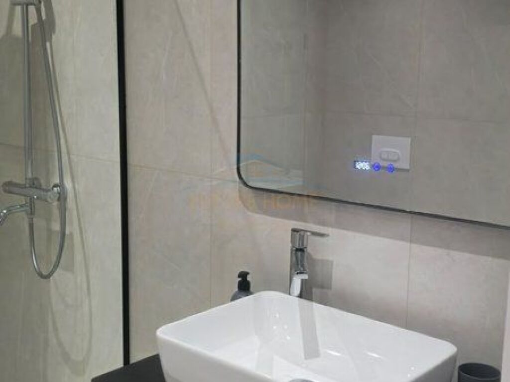 Shitet, Apartament 1+1, Parallel Living, Don Bosko, Tirane.