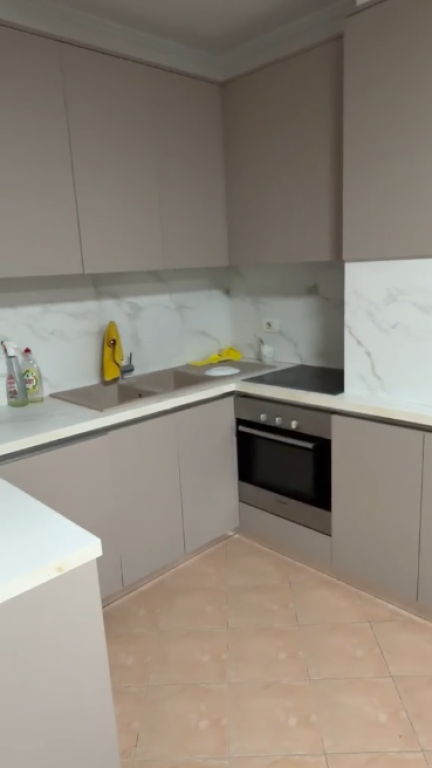 🌇2+1 apartment for sale near Barleti University🗝️