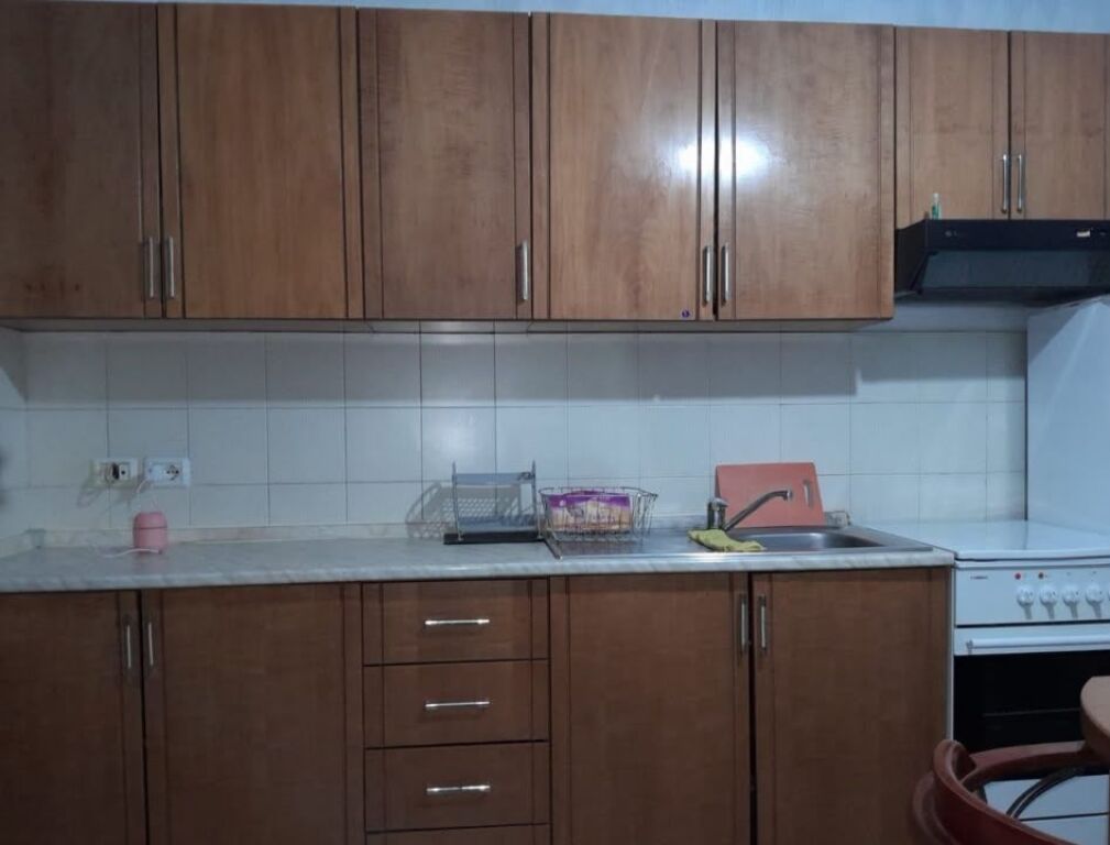 Qera | Apartament 1 + 1 | Rruga e kosovareve | 520 €/muaj