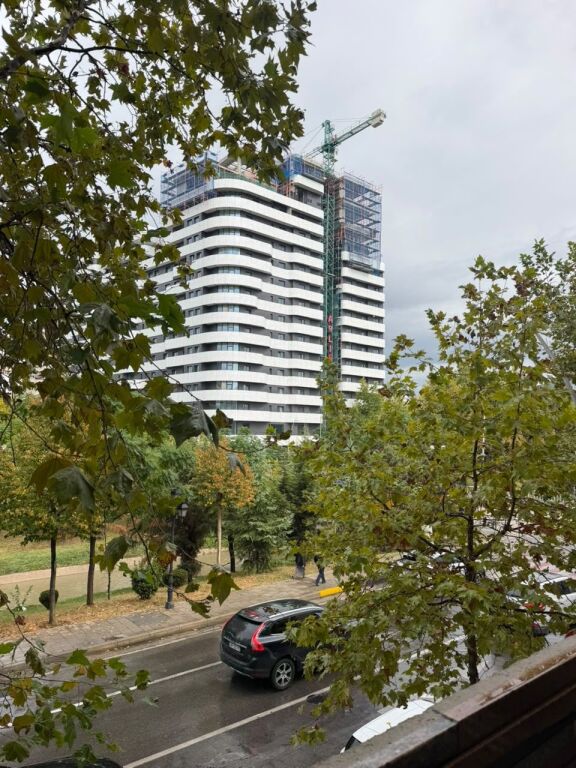 🏢 JEPET ME QIRA AMBIENT PËR LOKAL OSE BIZNESE TE TJERA | PËRBALLË DELIJORGJIT