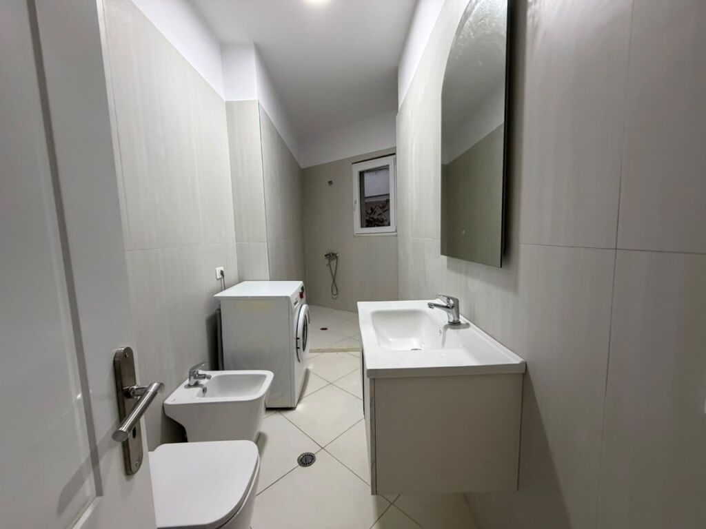Apartament 2+1 per shitje tek Kopeshti Zoologjik.