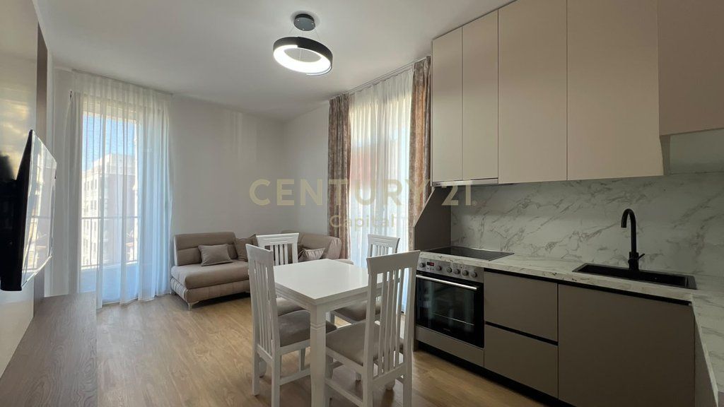 Apartament 2+1 per qera prane SPAK!
