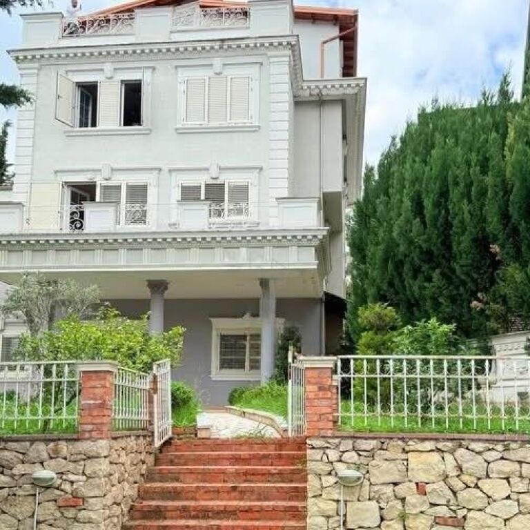 🏡 SHITET VILË 4-KATËSHE ME PISHINË PRIVATE | AKACIA HILLS