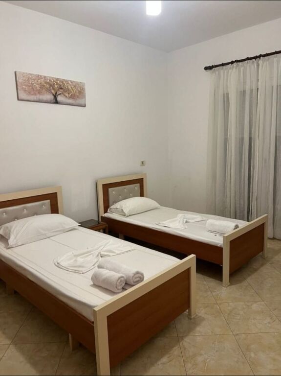 JEPET ME QIRA APARTAMENT 2+2 NË VLORË