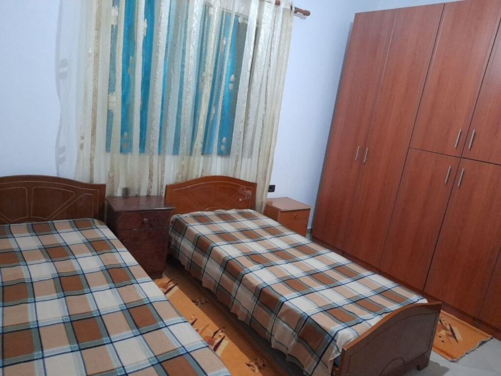 GARSONIERE 25,000 LEKE JORDAN MISJA, PRANE MECE HOTEL