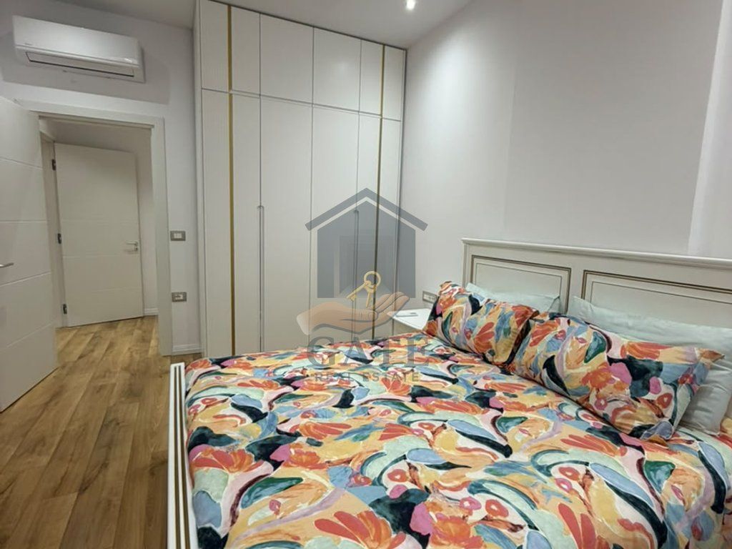 SHITET APARTAMENT 2+1 – PALLATI I SPORTIT, DURRËS