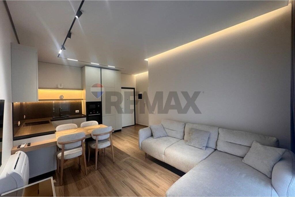 Jepet me Qira Apartament 1+1