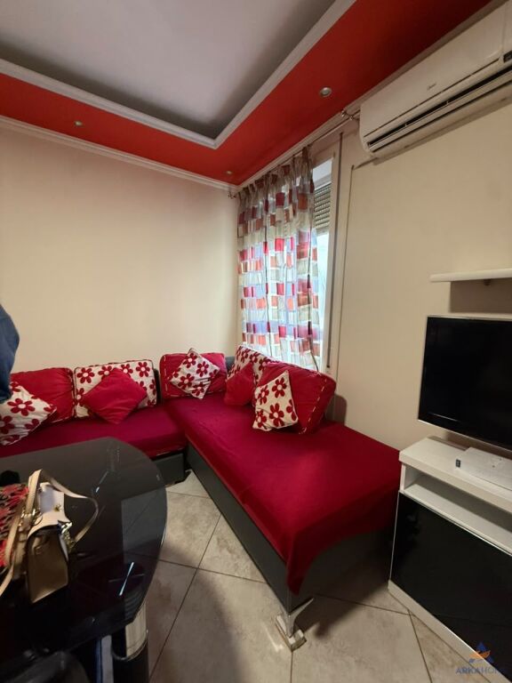 JEPET APARTAMENT 2+1+BALLKON ME QERA "KOPSHTI ZOOLOGJIK" 600 EURO
