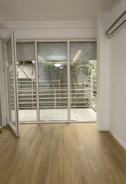 Shitet apartament 1+1+Verande tek Kodra e Diellit , Rruga Rrapo Hekali .   