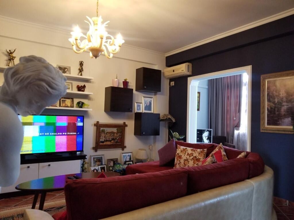 Apartament 2+1 me qira te Marinaj Hotel