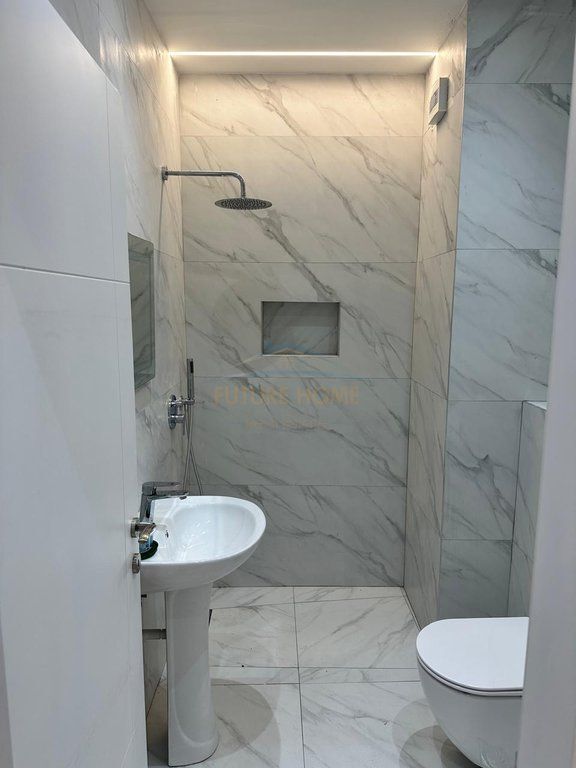 Qira,Apartament 2+1+2, Jordan Misja,Tiranë