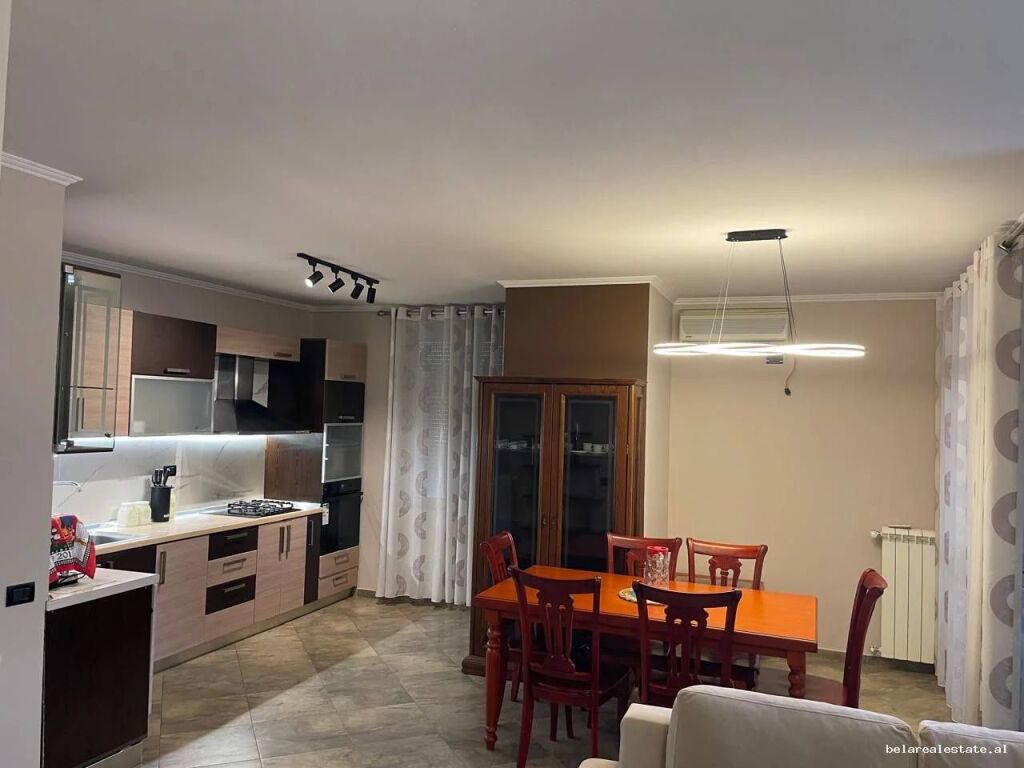 Apartament 2+1 me Qera te Tregu Elektrik (ID B2202144) Tirane