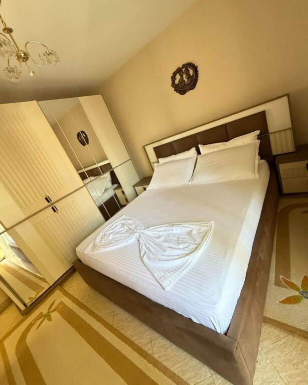 Qera | Apartament 2 + 1 | Xhamlliku | 550 €/muaj