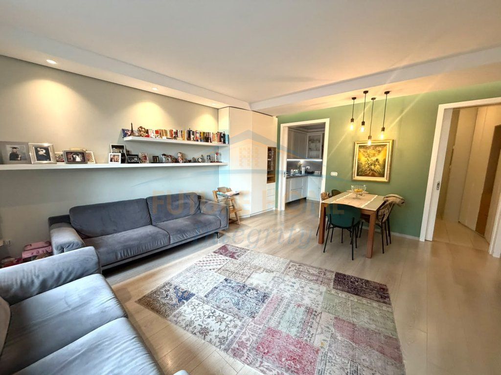 Shitet, Apartament 2+1+2+Depo, Rezidenca Ambasador 2, Tiranë