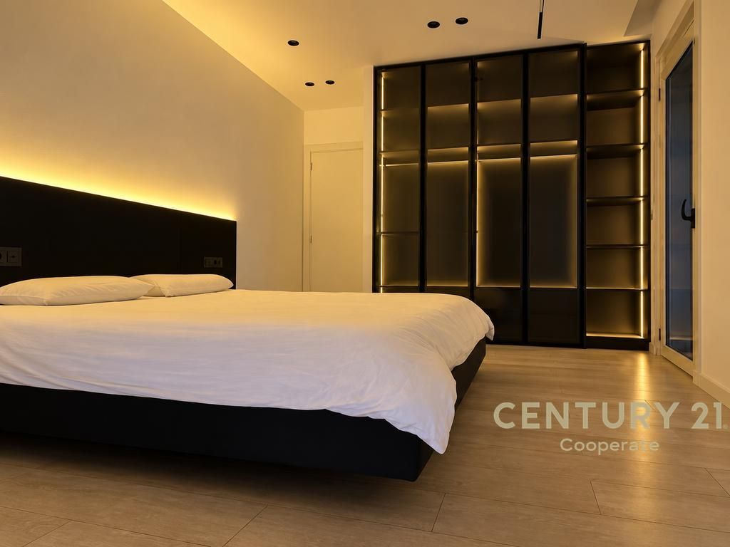SHESIM APARTAMENT 2+1+2 NË LUNGOMARE VLORE, RRUGA DYTESORE 320,000 €