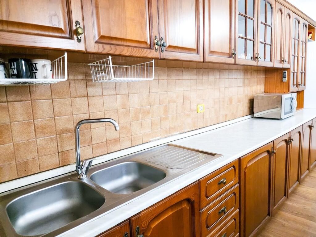 Apartament 2+1 me qera tek Garda