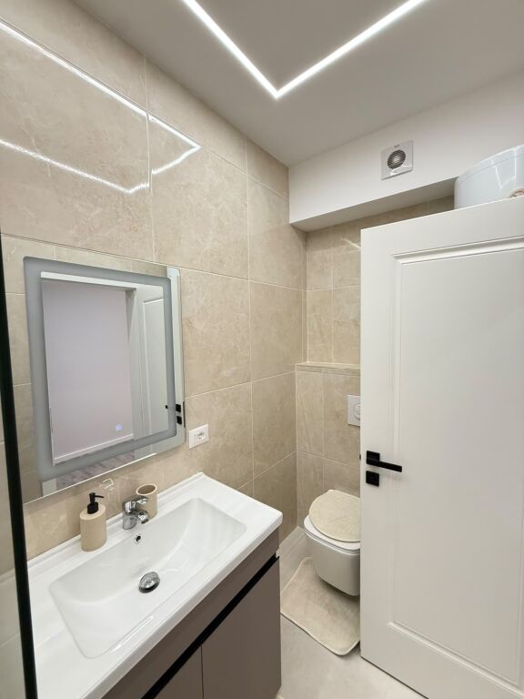Shitet apartament 1+1 tek Pelikani