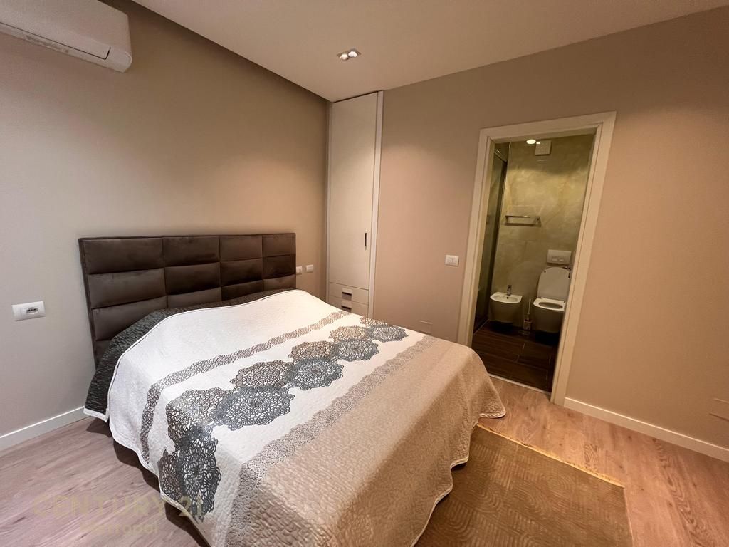 Japim me qira apartament 3+1+2 te Kompleksi Prestige!