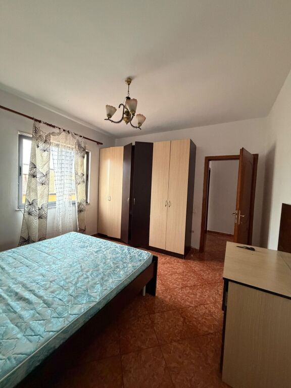 Qera | Apartament 2 + 1 | Rruga e Dibrës | 420 €/muaj