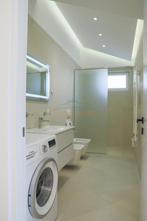 Shitet,Apartament 1+1, Sheshi Willson , Tirane