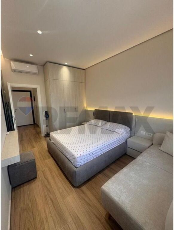 Jepet me Qira Apartament 1+1 Tirana Golden Park